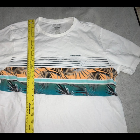 BILLABONG T-Shirt Short Sleeve Used Mens X-Large